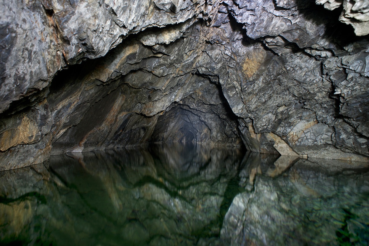 Le poisson - carrière souterraine de pierre à ciment, Rhône-Alpes